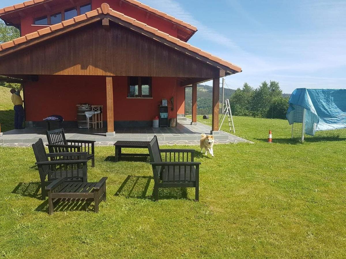 La Casita De Titi Villa Pravia Luaran gambar